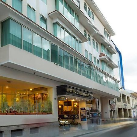 Hotel Libertador โลจา ภายนอก รูปภาพ