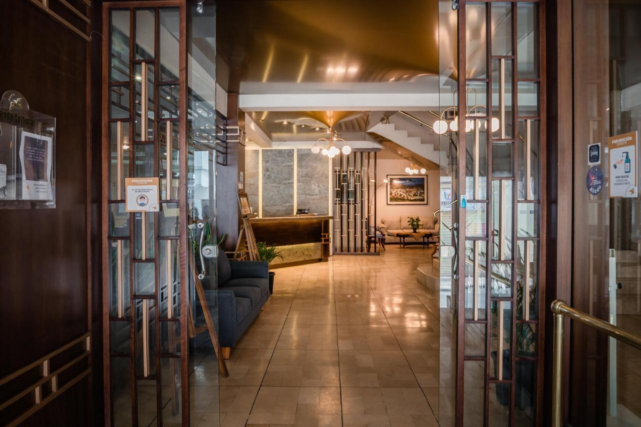 Hotel Libertador โลจา ภายนอก รูปภาพ