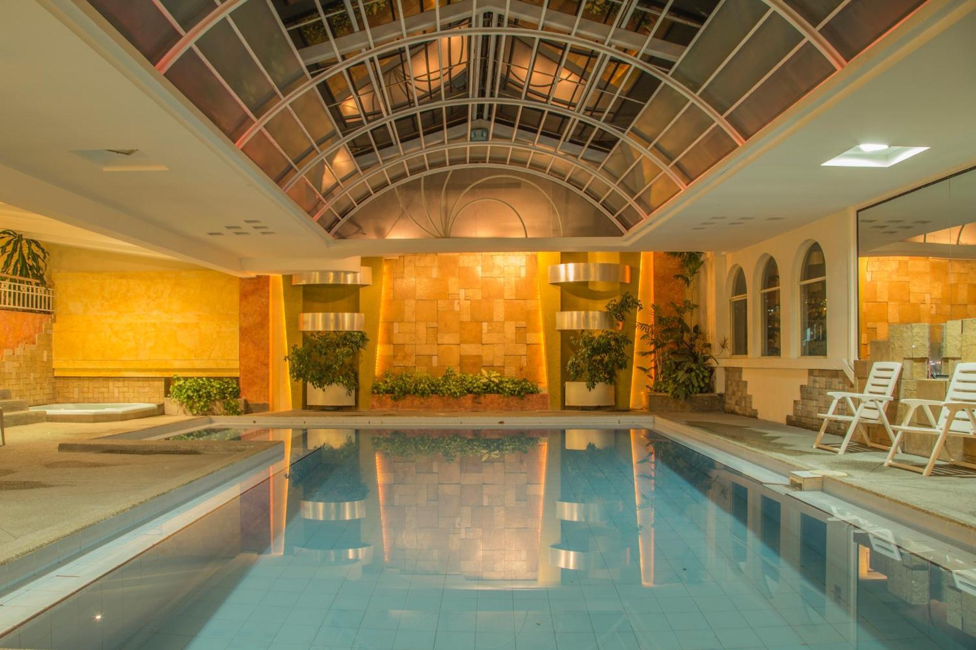 Hotel Libertador โลจา ภายนอก รูปภาพ