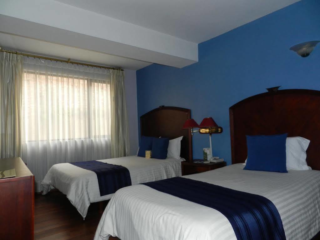 Hotel Libertador โลจา ภายนอก รูปภาพ